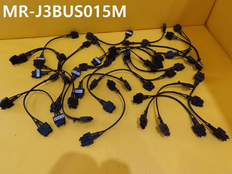 ̾ ̺ MR-J3BUS015M ߰ 2